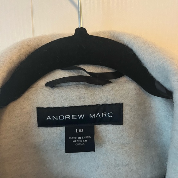 Andrew Marc sleeveless open front vest - Picture 4 of 5